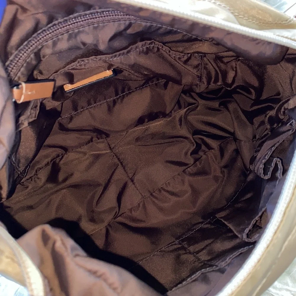 🌺Tumi crossbody bag🌺 - Picture 10 of 11